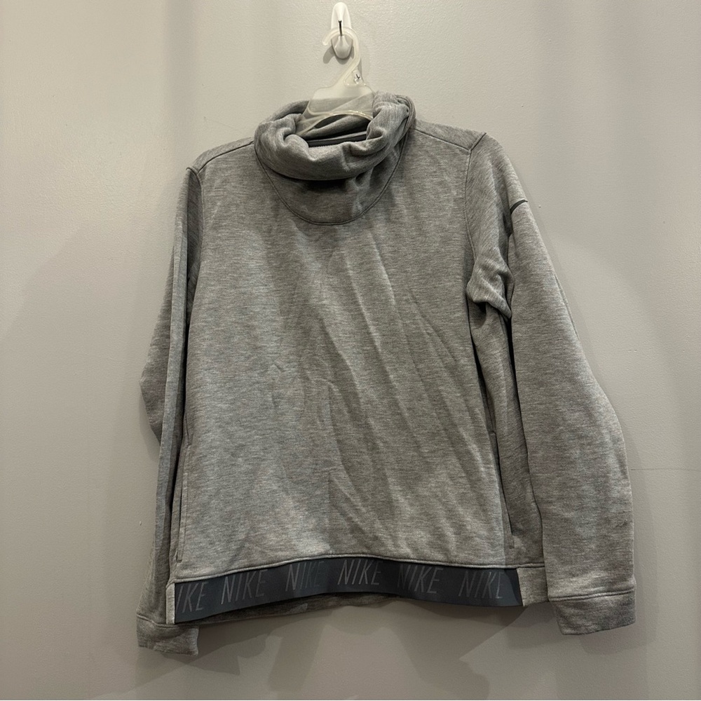 EUC Nike Cowl Nexk Dry-Fit sweatshirt. Women’s Medium.